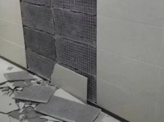 南召瓷砖空鼓维修公司分享下南召墙砖松动维修的知识